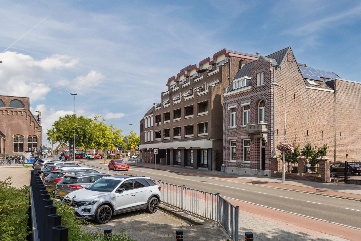 Photo 14 of Stationsstraat 66