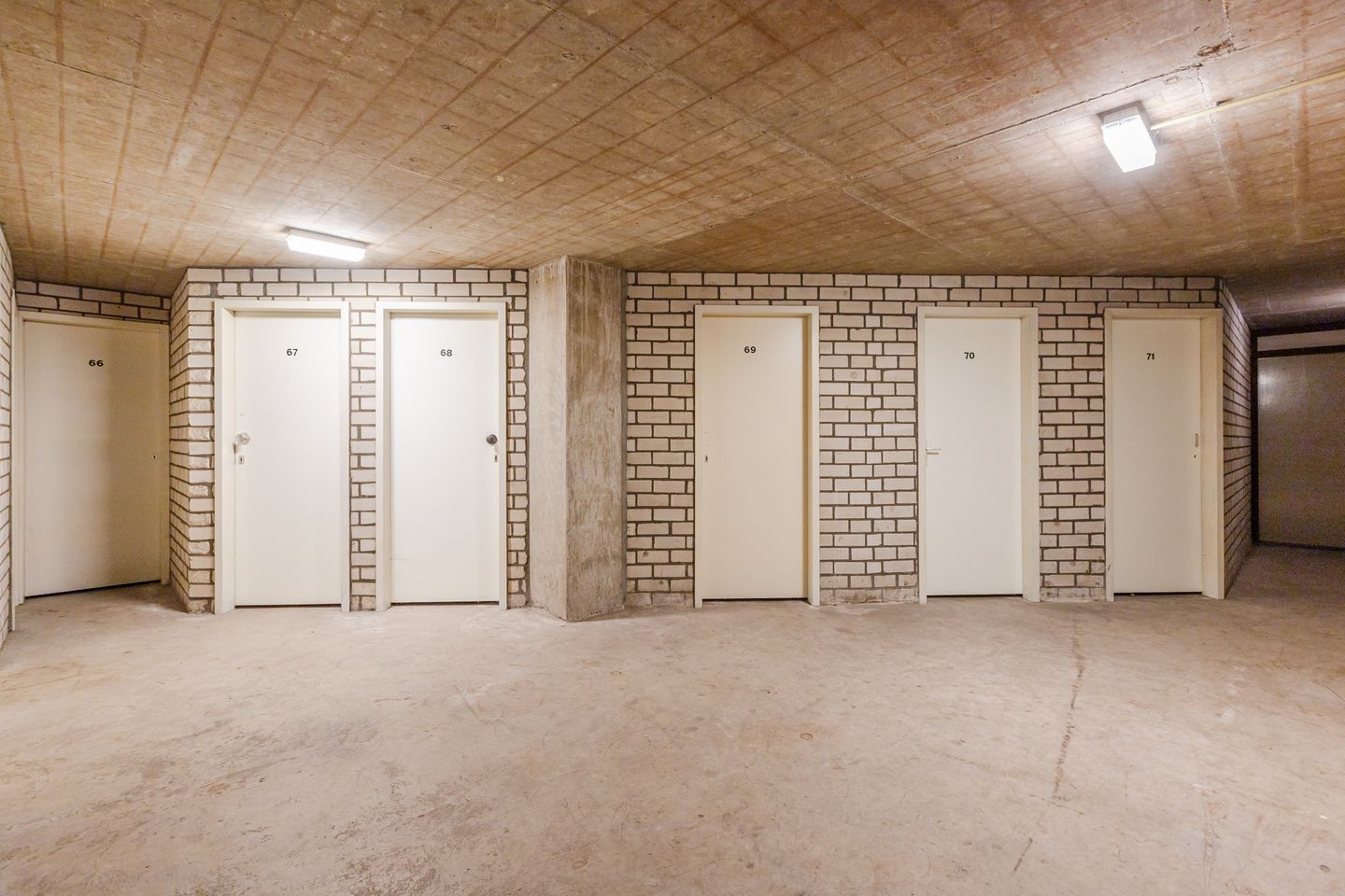 Photo 34 of Stationsstraat 66