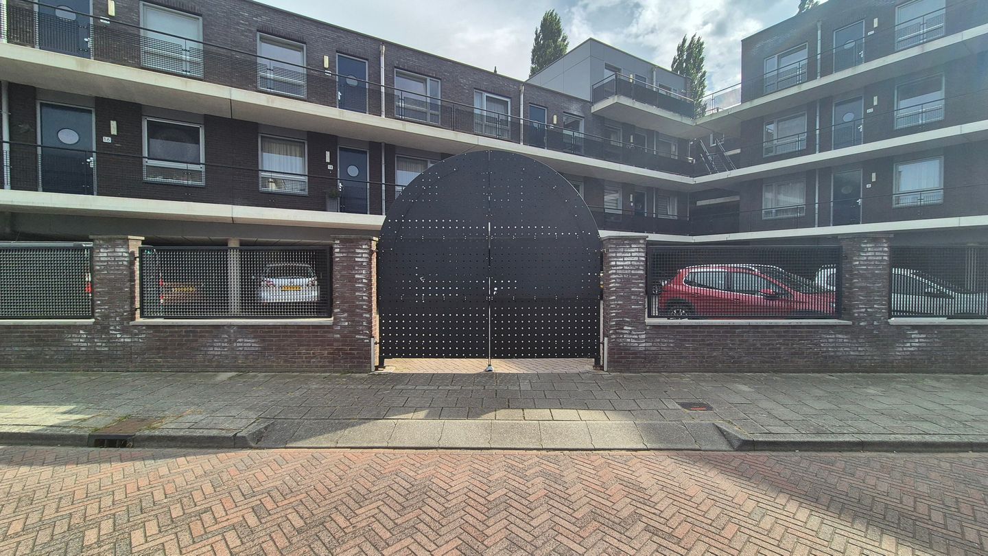 Photo 20 of Seramstraat 36