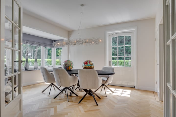 Photo 10 of Elzenlaan 64