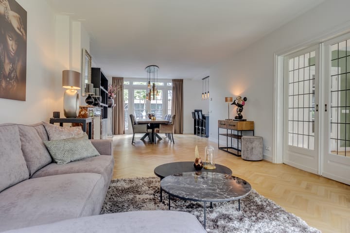 Photo 17 of Elzenlaan 64