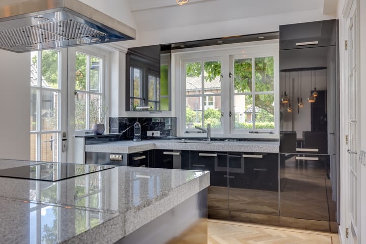 Photo 25 of Elzenlaan 64