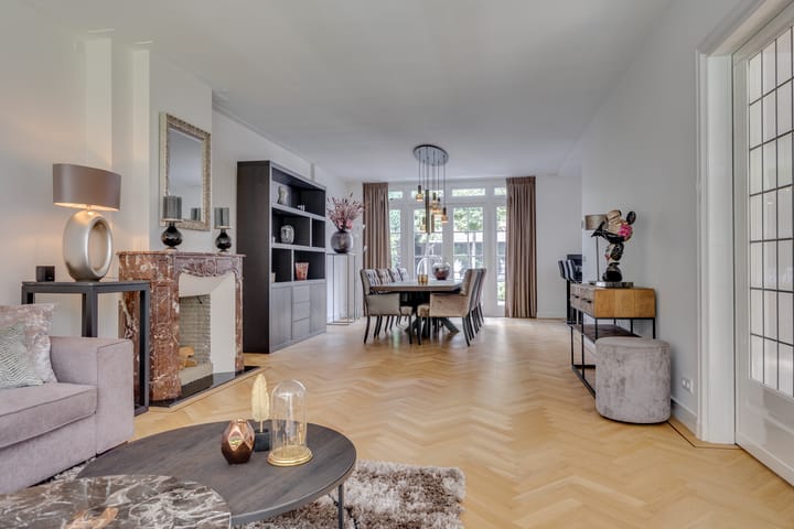 Photo 2 of Elzenlaan 64