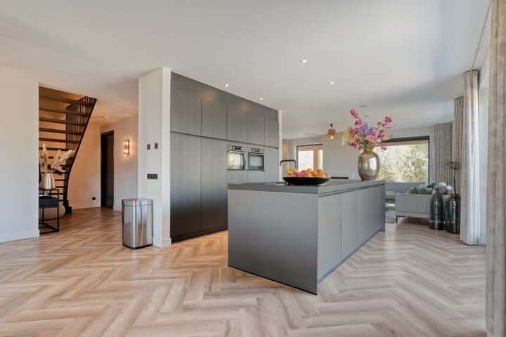 Foto 16 van Zwolsedijk 16-B