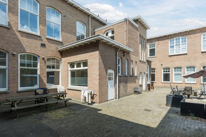 Foto 14 van Mr. van Coothstraat 55-02