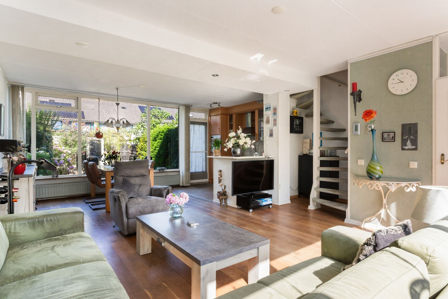 Foto 14 van Landluststraat 95