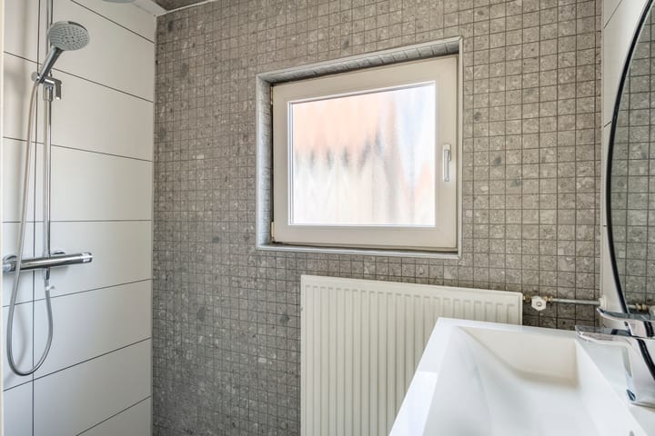 Foto 15 van Antillenplein 12