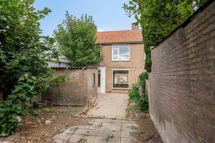 Foto 23 van Antillenplein 12