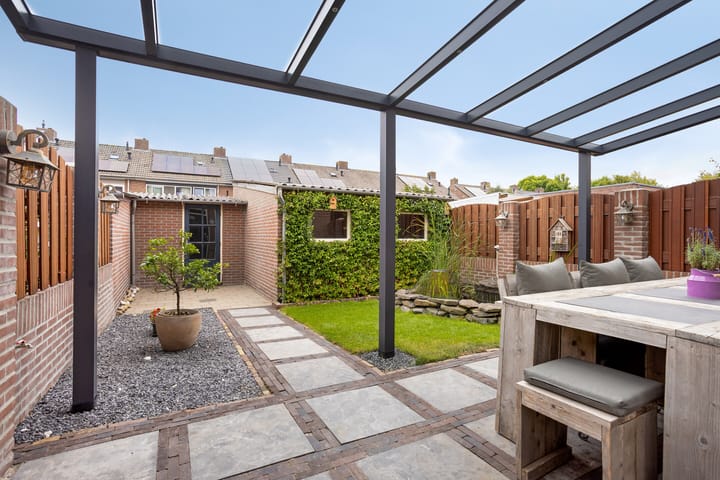 Foto 26 van Petuniastraat 17