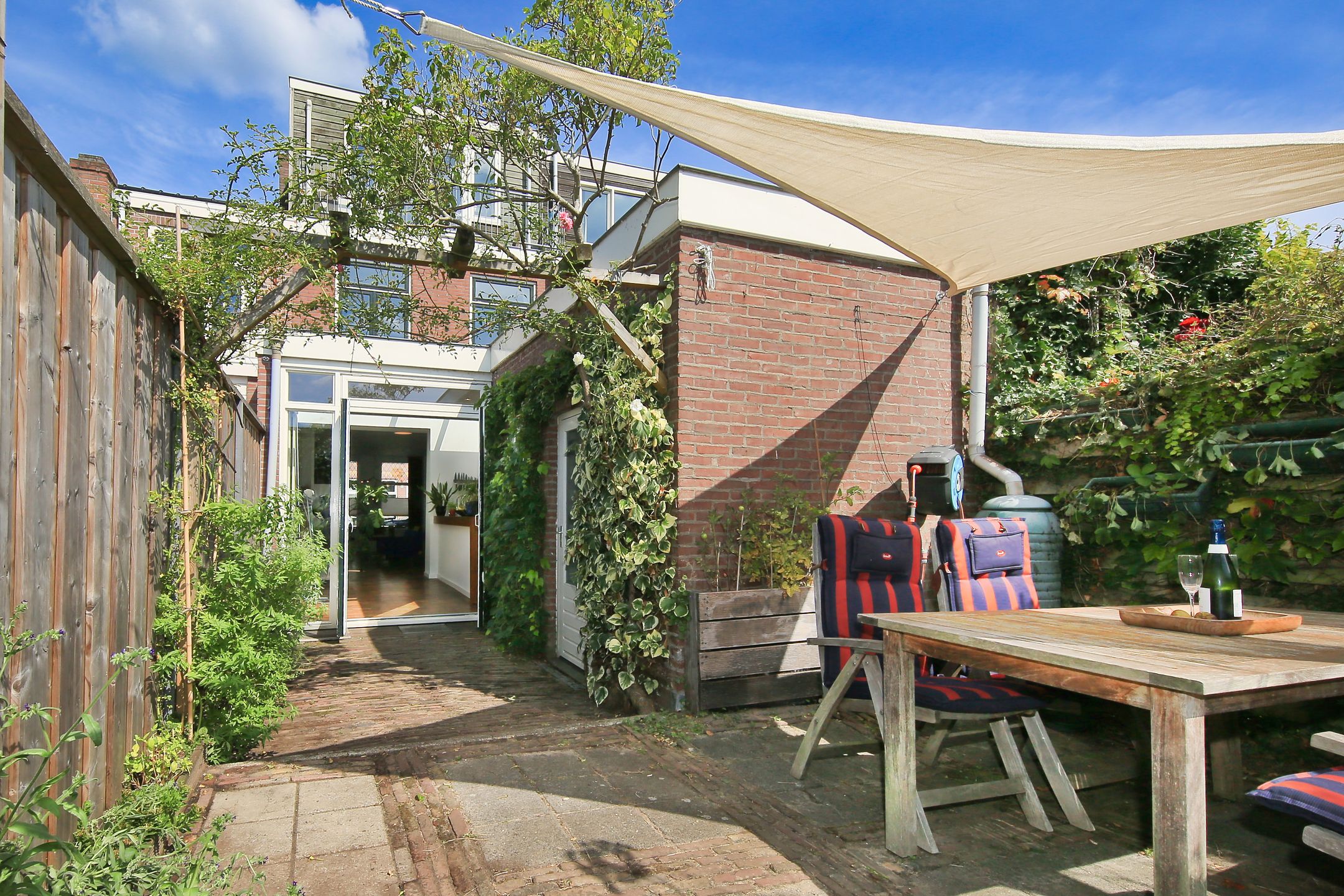 Foto 24 van Oranjestraat 110