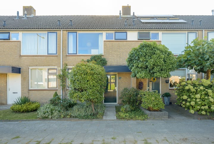 Photo 1 of Ambachtenlaan 57