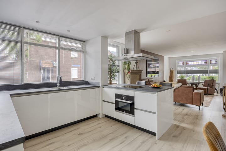 Foto 16 van Othmar ten Catestraat 132