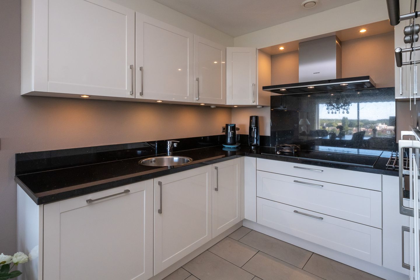 Foto 14 van Van Leeuwenhoekstraat 159