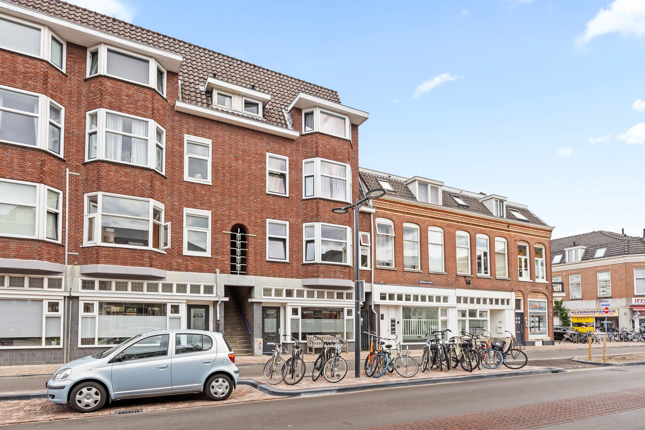 Foto 42 van Amsterdamsestraatweg 211