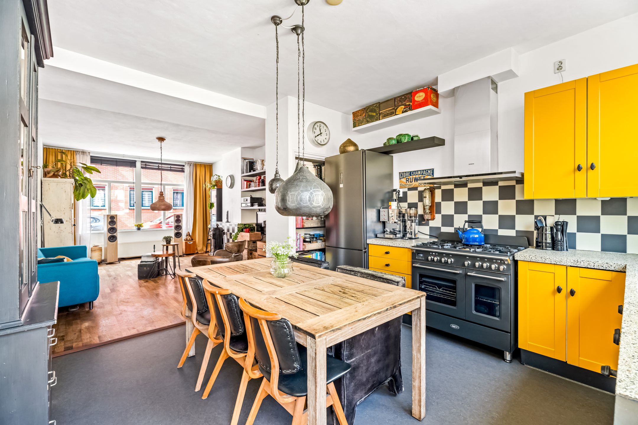 Photo 12 of Sint Andriesstraat 12
