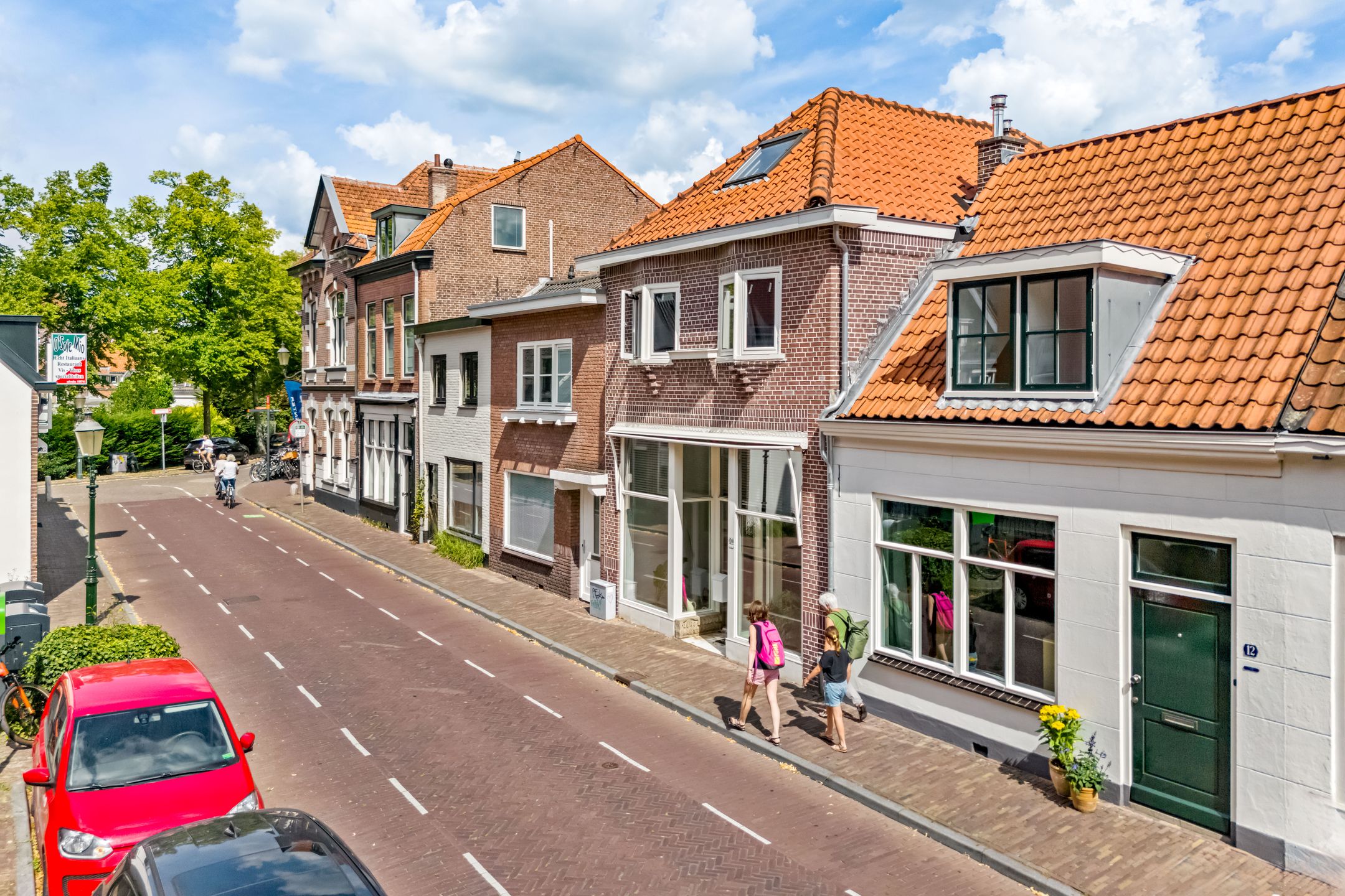 Photo 39 of Sint Andriesstraat 12