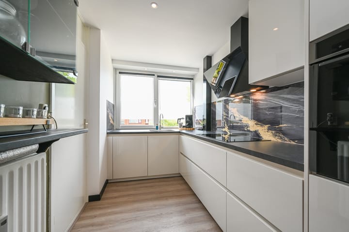 Foto 8 van Van Beethovenstraat 95