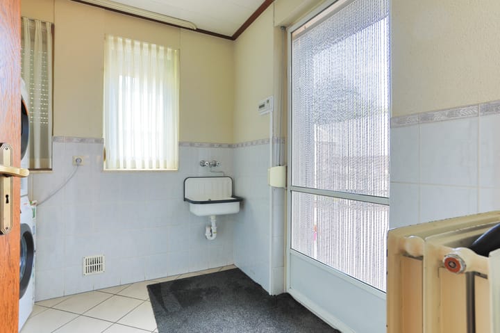 Photo 11 of Hanzeweg 56