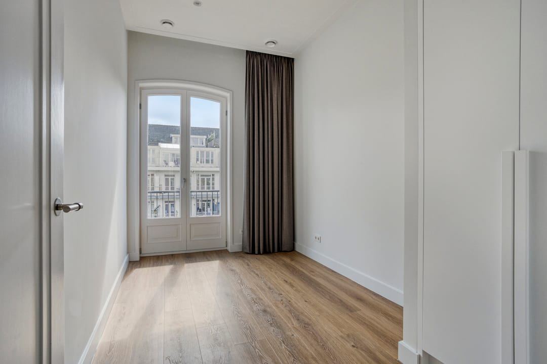 Foto 11 van Eerste Helmersstraat 105-3