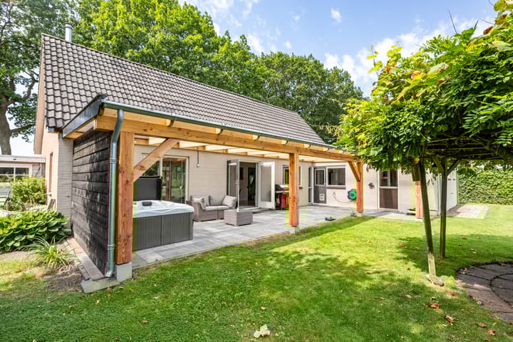 Foto 43 van Dorpsstraat 60