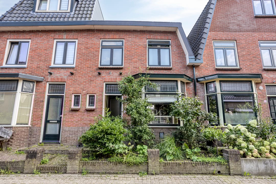 Photo 7 of Bloemstraat 21