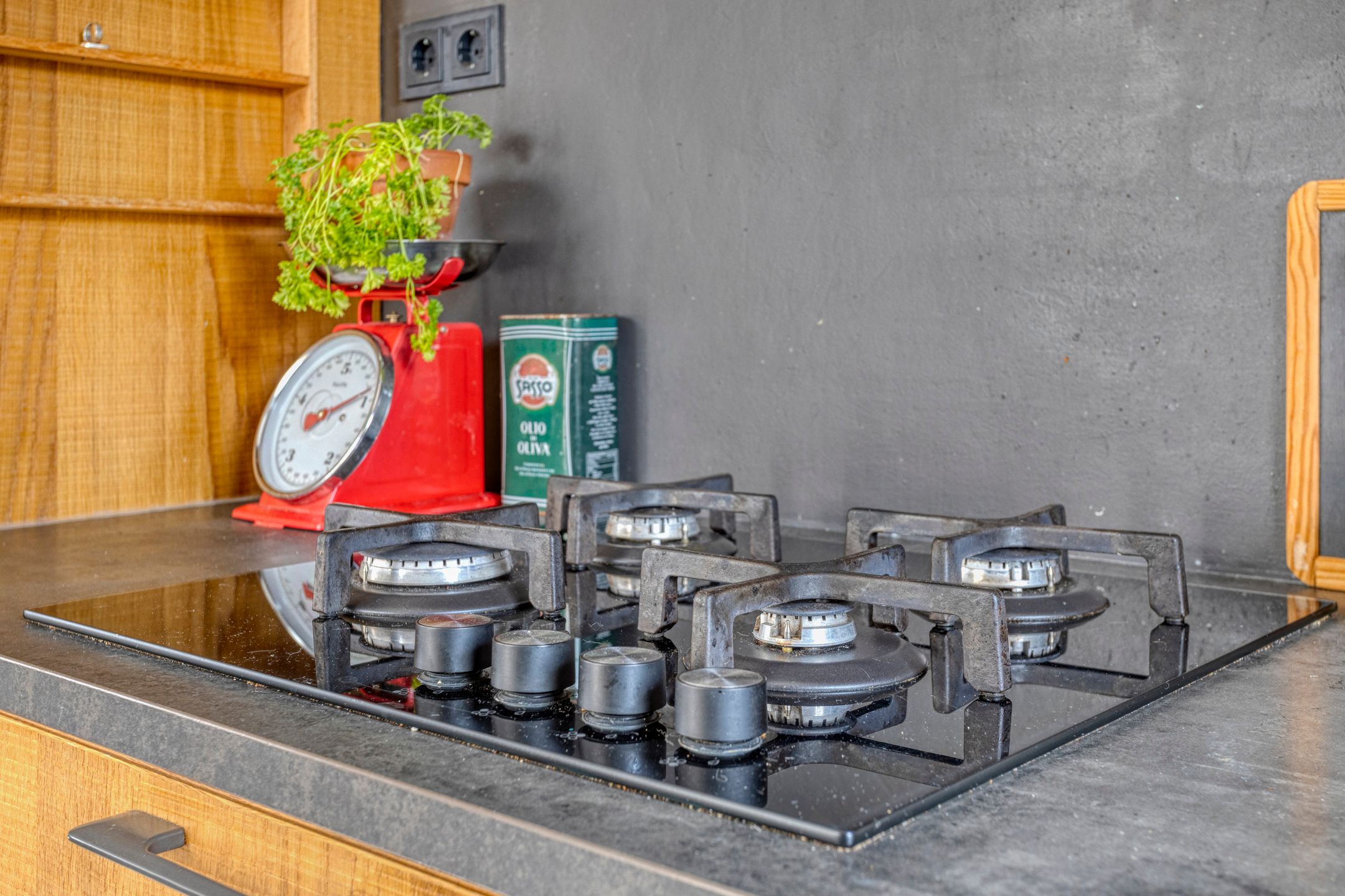 Photo 18 of Bloemstraat 21