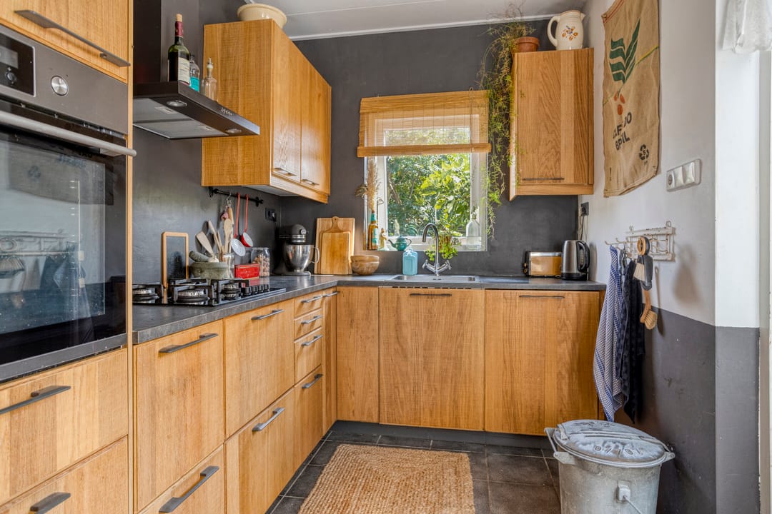 Photo 17 of Bloemstraat 21