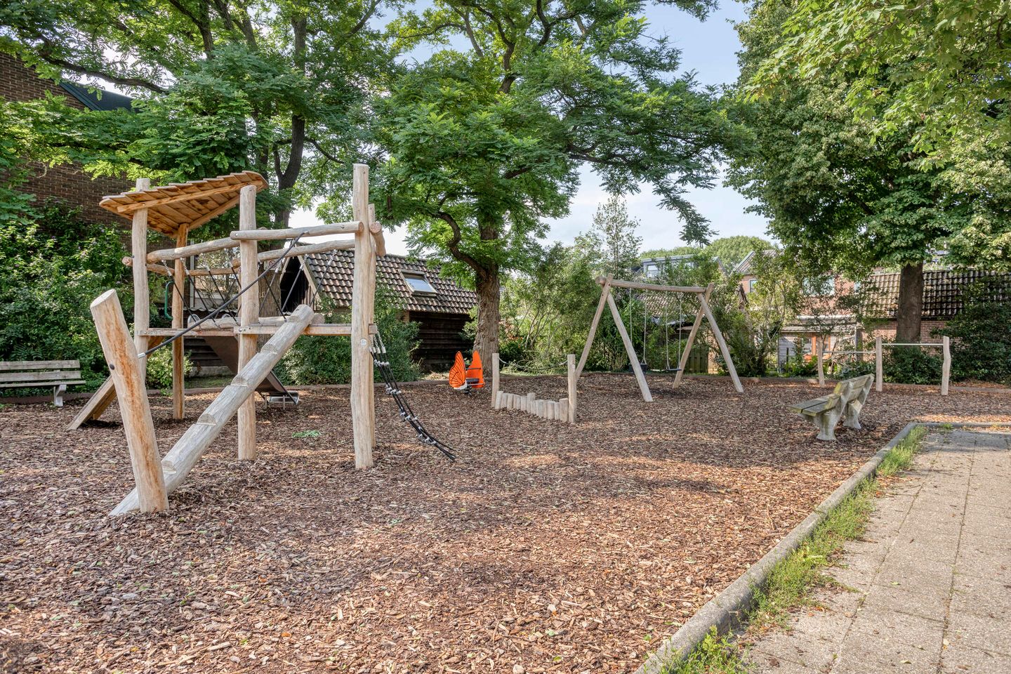 Photo 34 of Bloemstraat 21