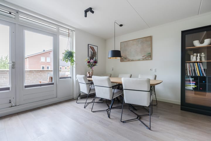 Foto 8 van Waterlelie 63