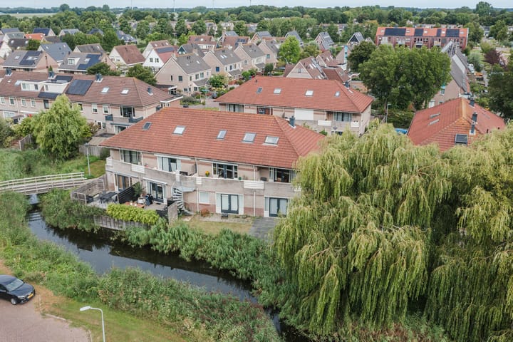 Foto 37 van Waterlelie 63