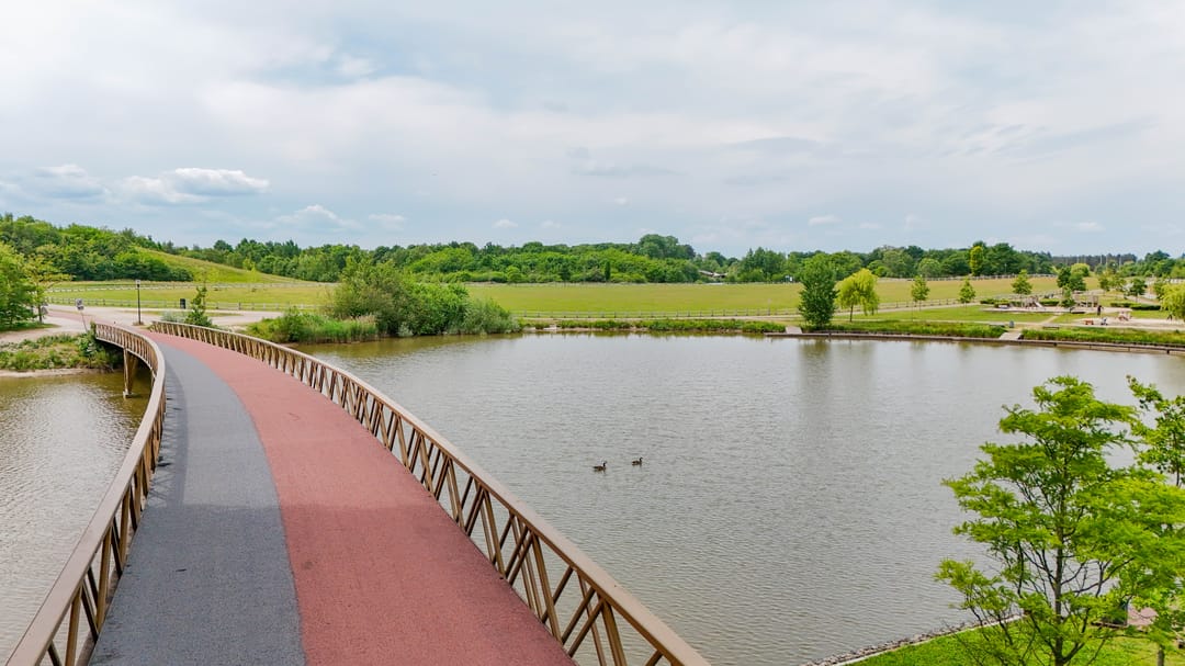 Photo 41 of Meerring 156