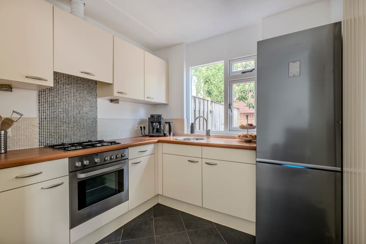 Foto 3 van Baron van Tuyll van Serooskerkenstraat 6