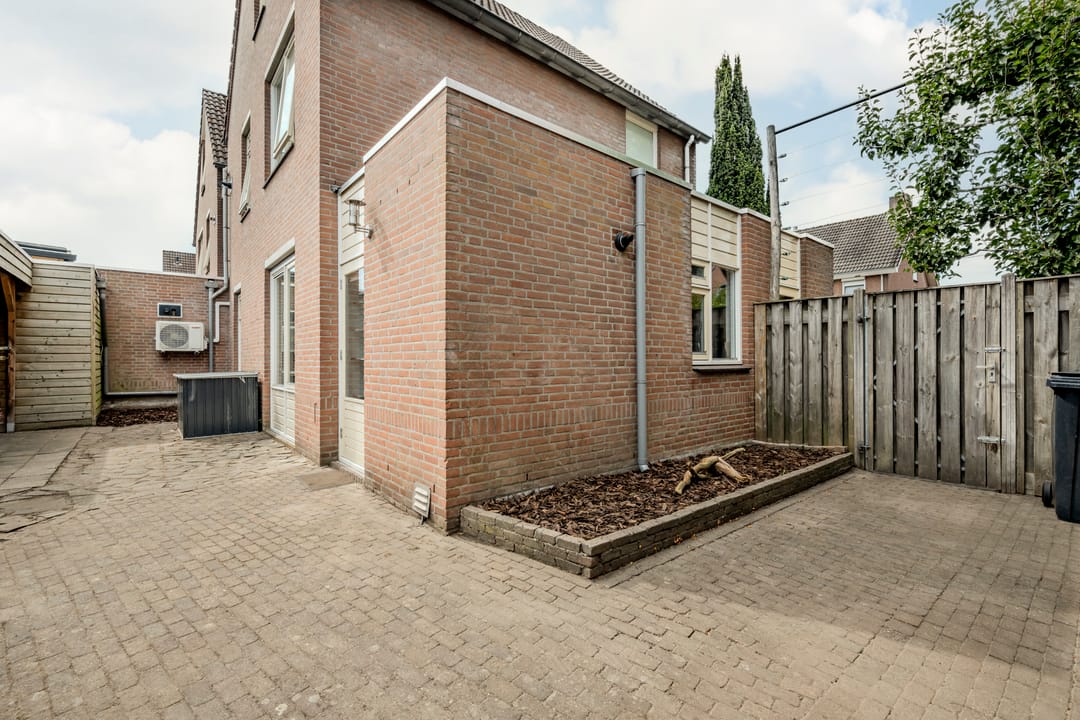 Foto 23 van Baron van Tuyll van Serooskerkenstraat 6