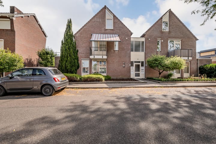 Foto 25 van Baron van Tuyll van Serooskerkenstraat 6