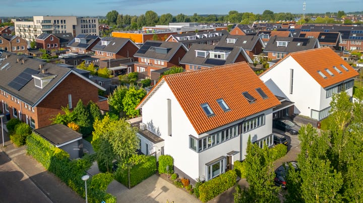 Foto 6 van Bloementuinlaan 4