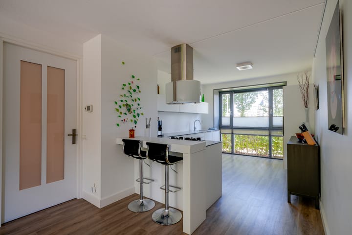 Foto 17 van Bloementuinlaan 4