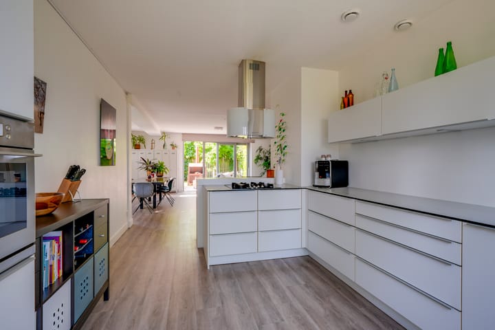 Foto 20 van Bloementuinlaan 4