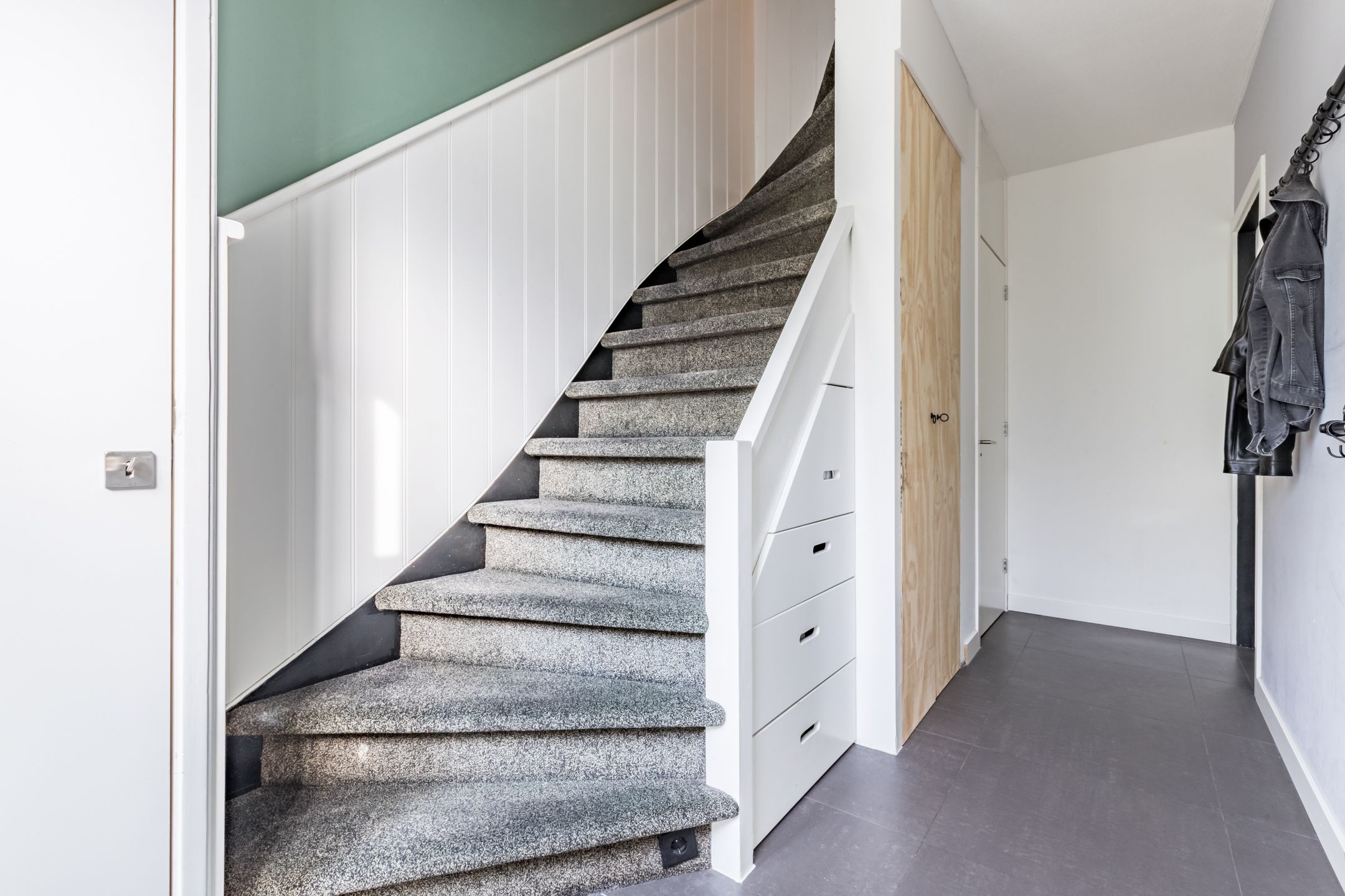 Photo 6 of Anna van Saksenstraat 118