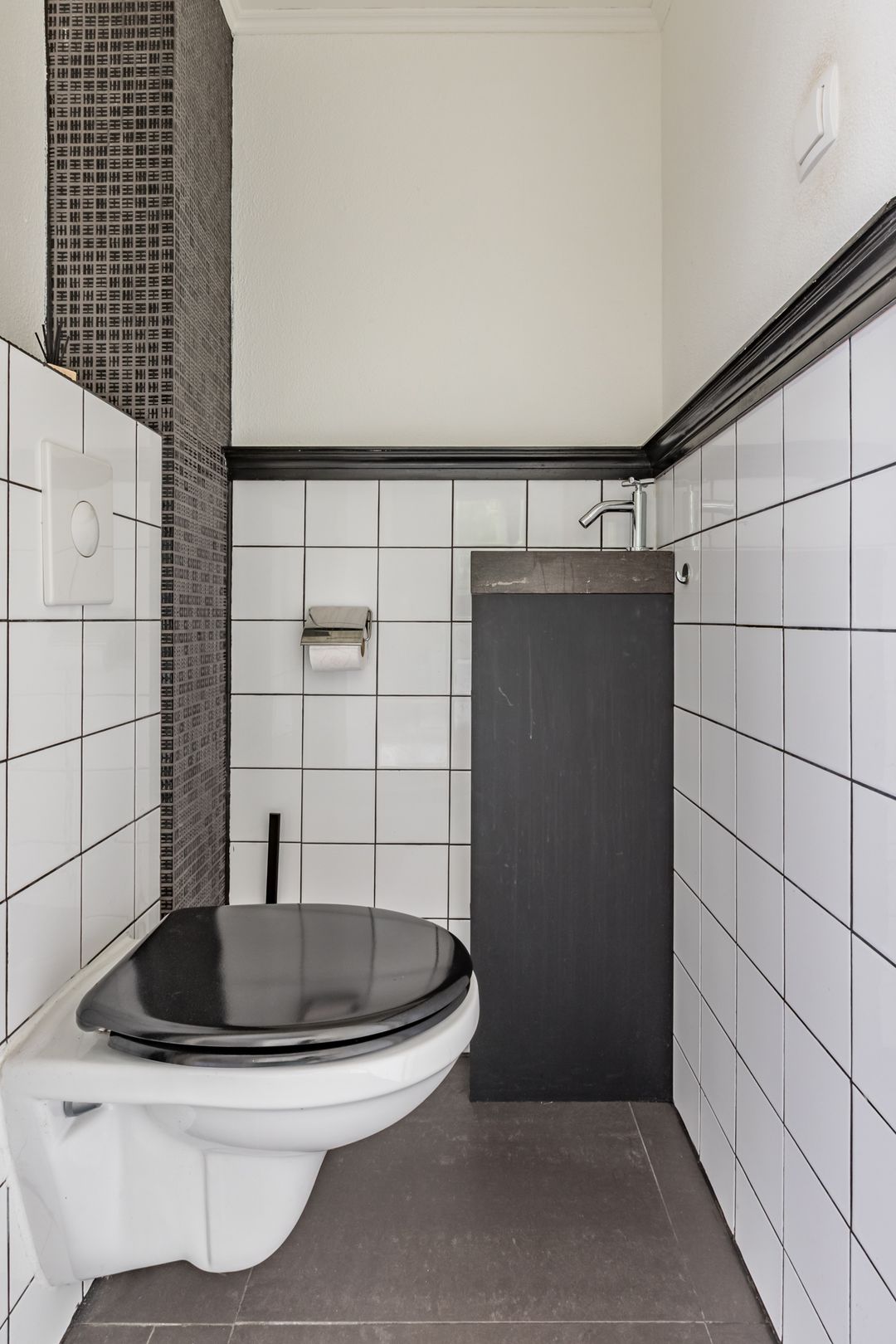 Photo 7 of Anna van Saksenstraat 118