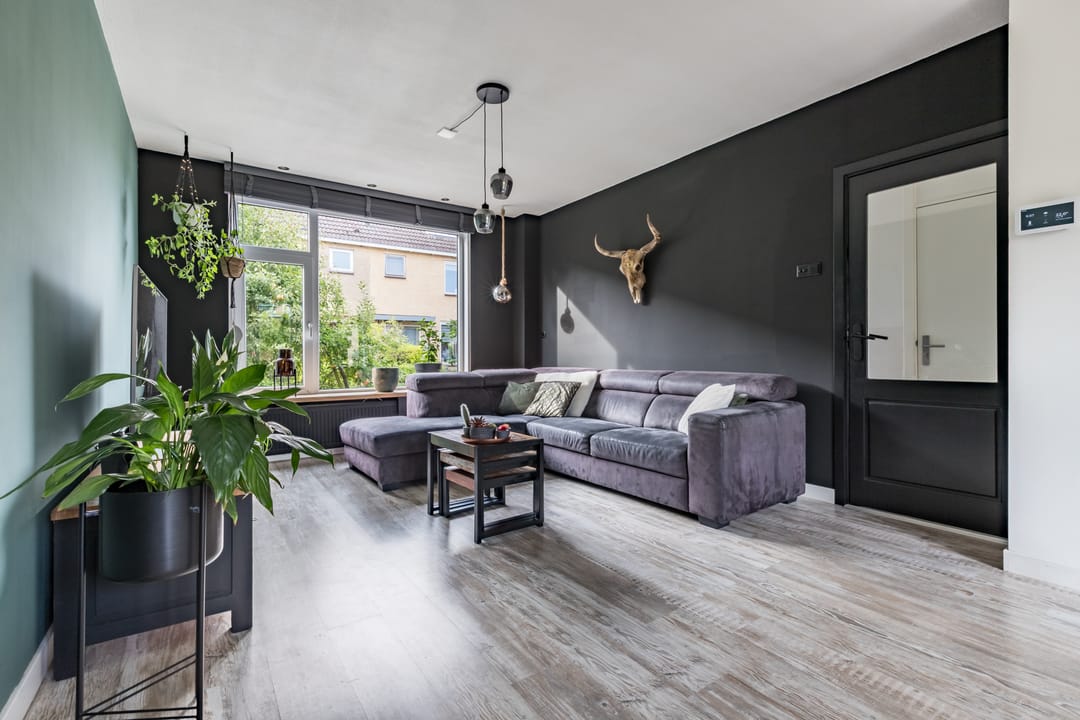 Photo 8 of Anna van Saksenstraat 118