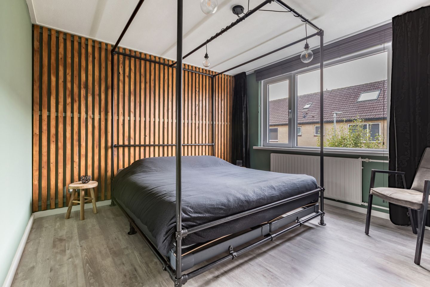 Photo 20 of Anna van Saksenstraat 118