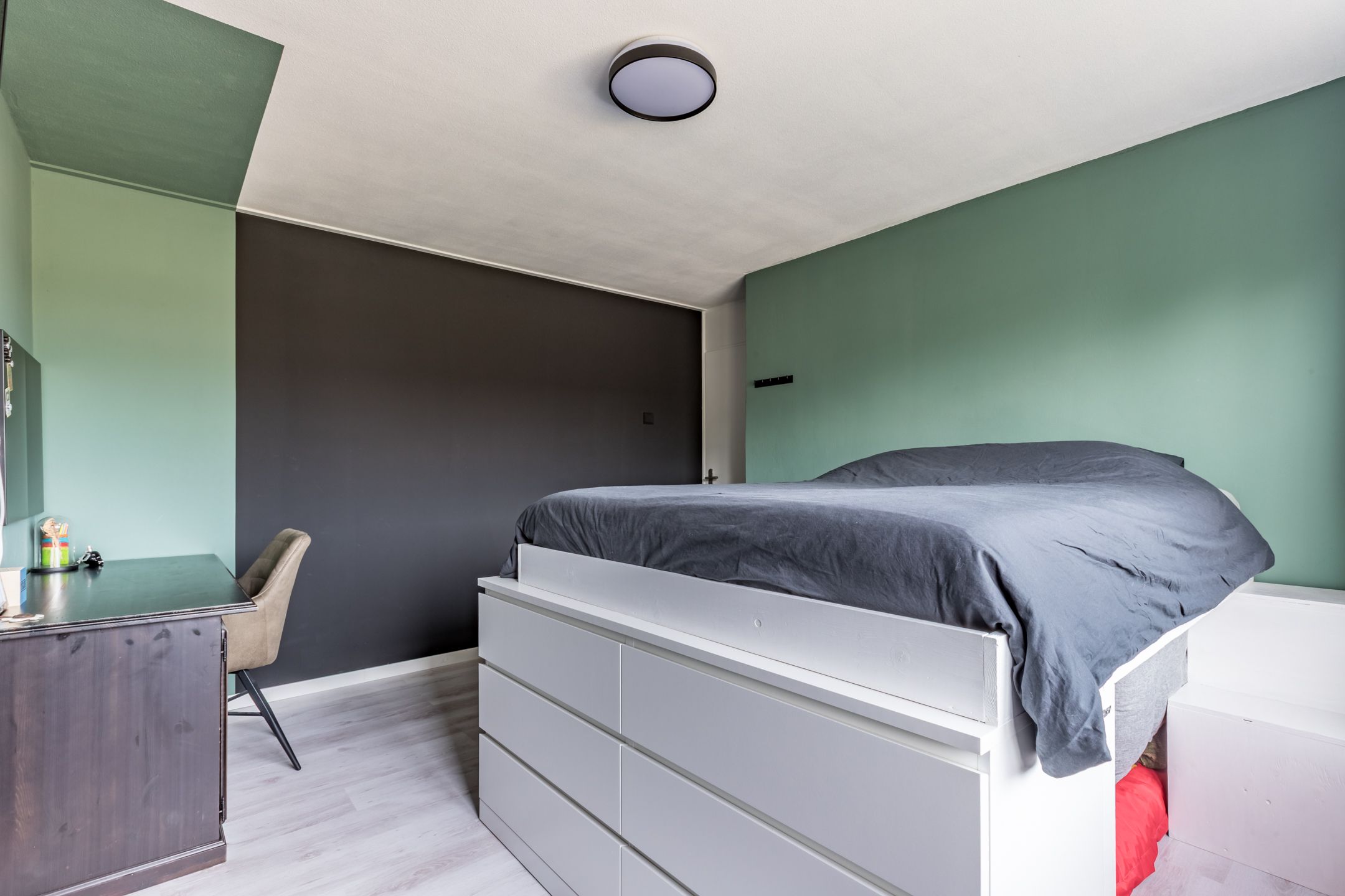 Photo 24 of Anna van Saksenstraat 118