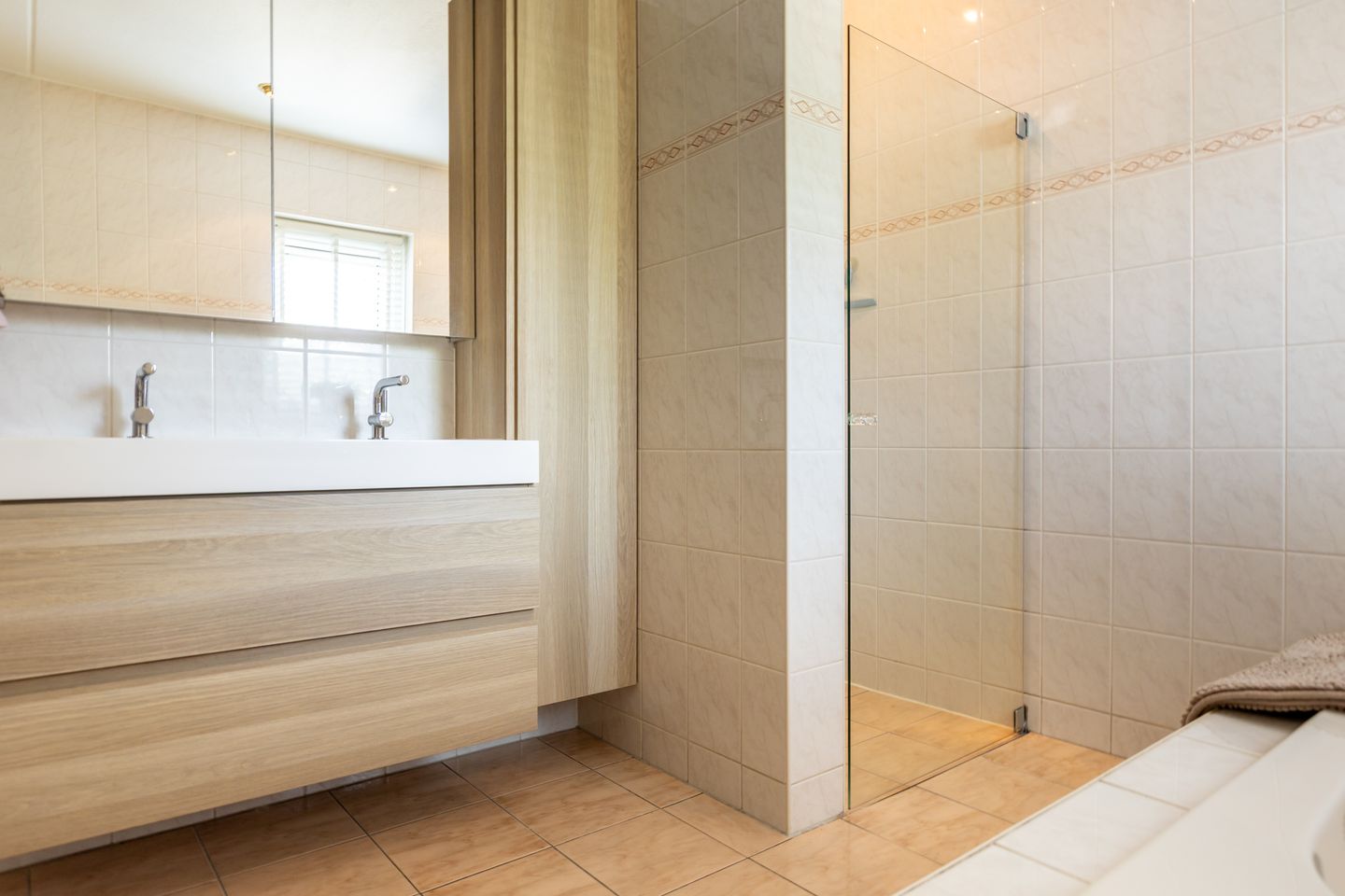 Foto 44 van West Ringdijk 27