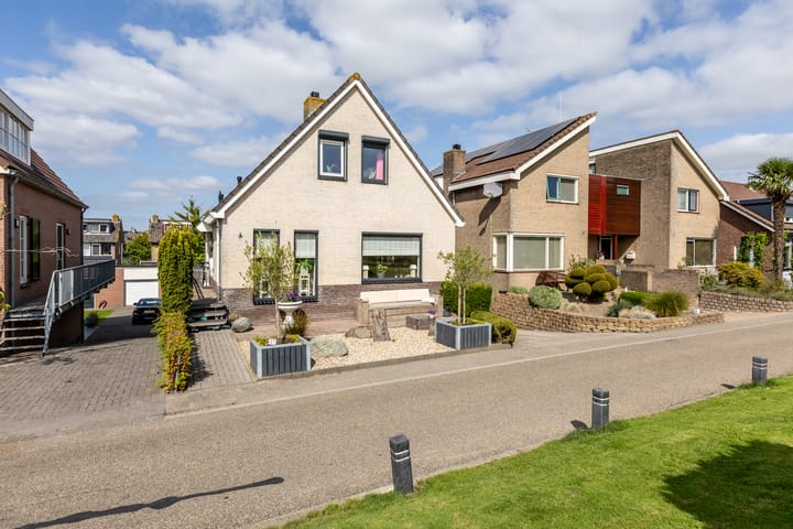 Foto 64 van West Ringdijk 27