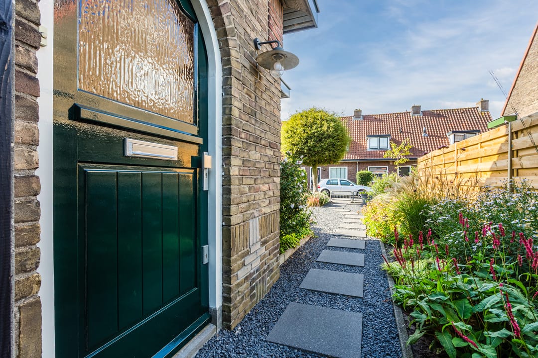 Photo 2 of Leeuwerikstraat 45