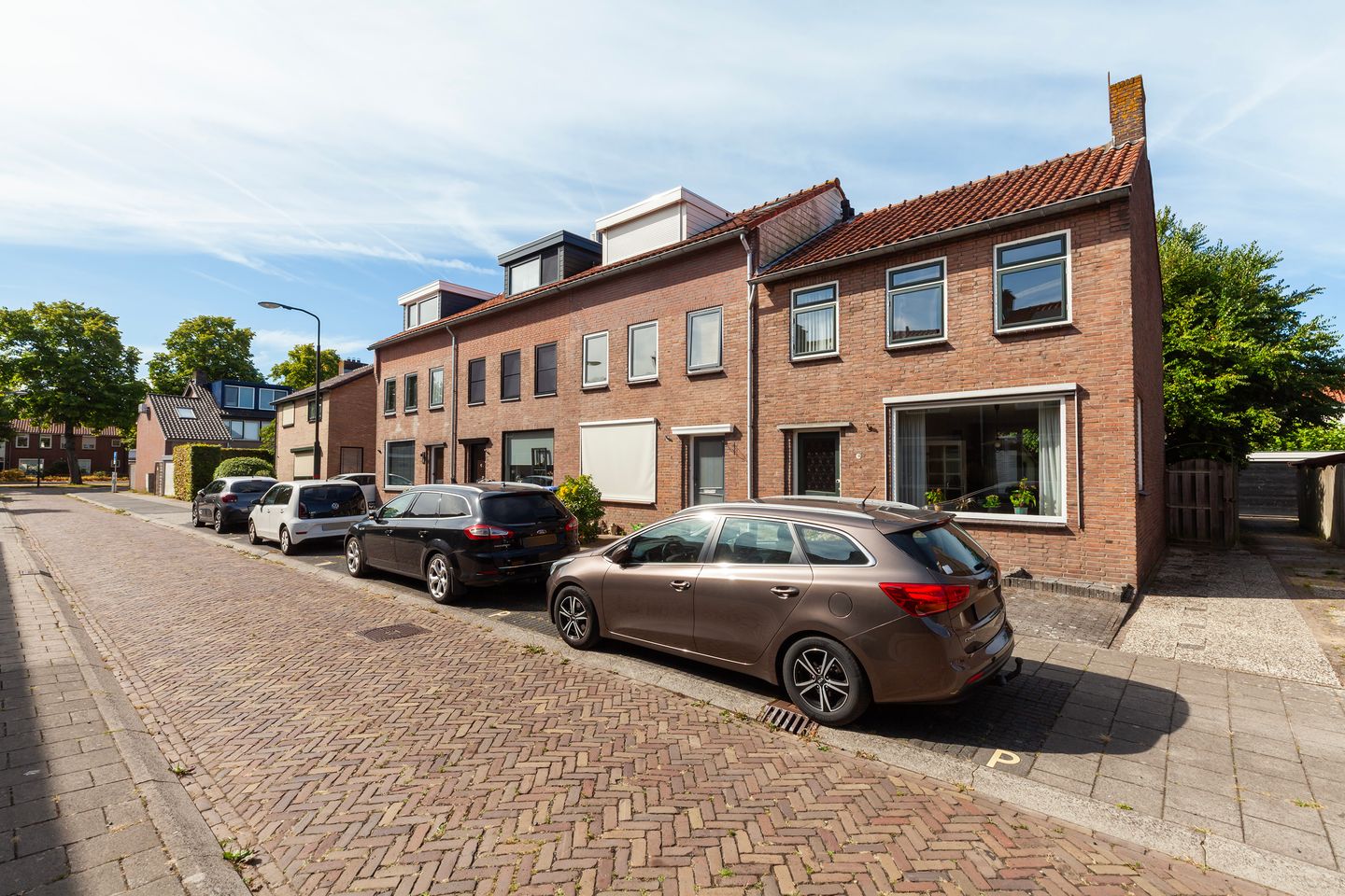 Foto 1 van Lelystraat 9