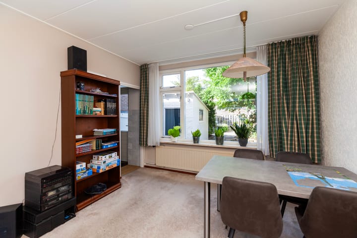 Foto 6 van Lelystraat 9