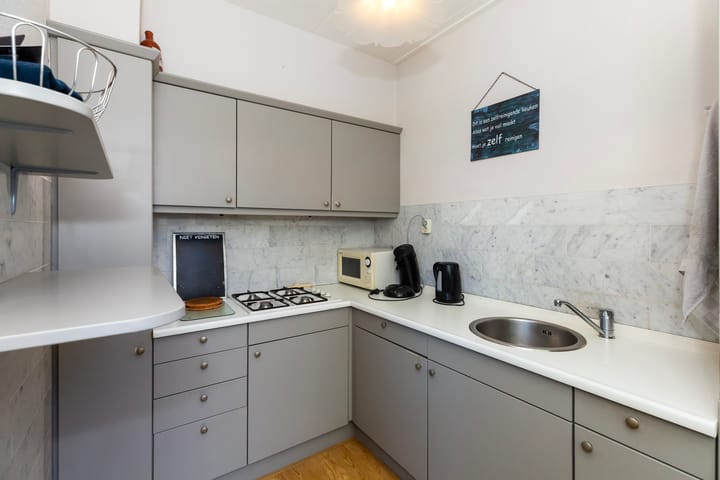 Foto 8 van Lelystraat 9