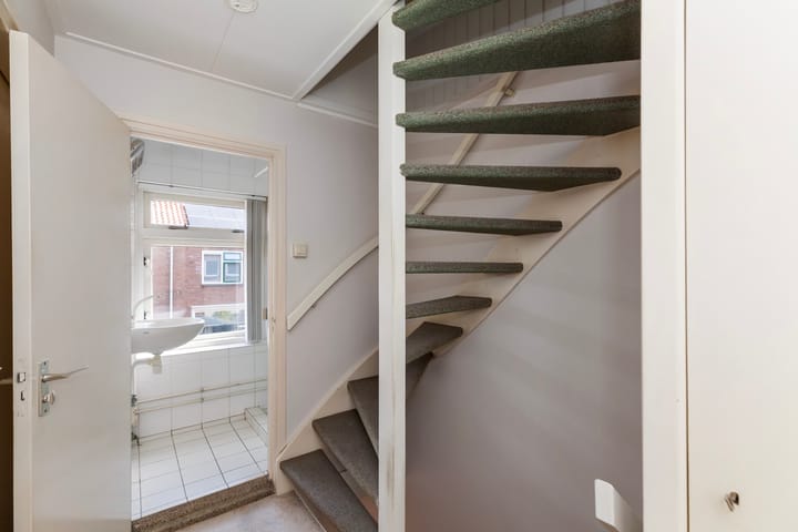 Foto 11 van Lelystraat 9