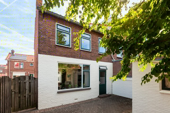 Foto 28 van Lelystraat 9